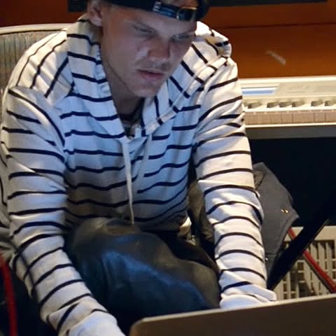 avicii post
