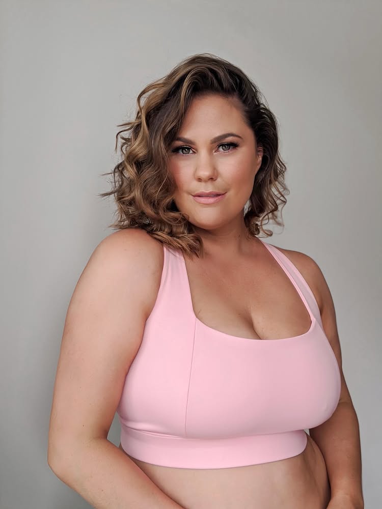 curvy_amelia_ post