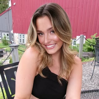 Courtney | Philly Influencer and UGC Creator Instagram profile picture