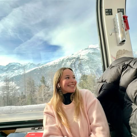 Instagram post by @franchulamanna: 🚇❤️