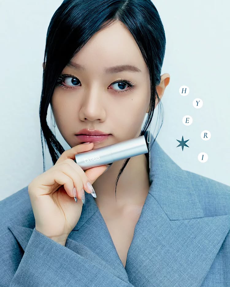 Instagram post by @hyeri.official: 혜리가 베이시아의 뮤즈로 발탁되었습니다✨️ 혜리가 베이시아와 함께 보여줄 새로운 아름다움을 기대해주세요! #혜리 #hyeri #basea