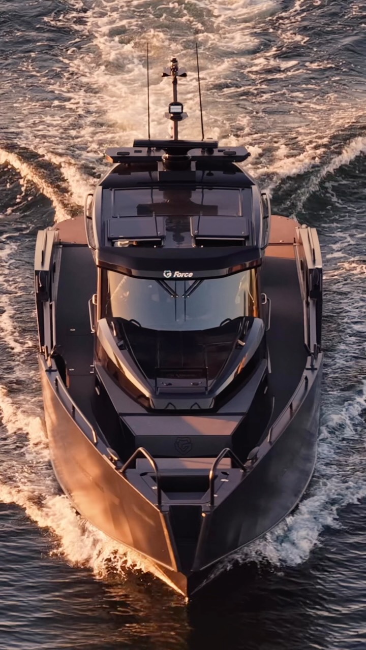 Instagram post by @jonolsson1: Took this amazing G Force 14 by @greenbaymarine from Finland to Stockholm last night 😍🙌🏼 Spendnin…