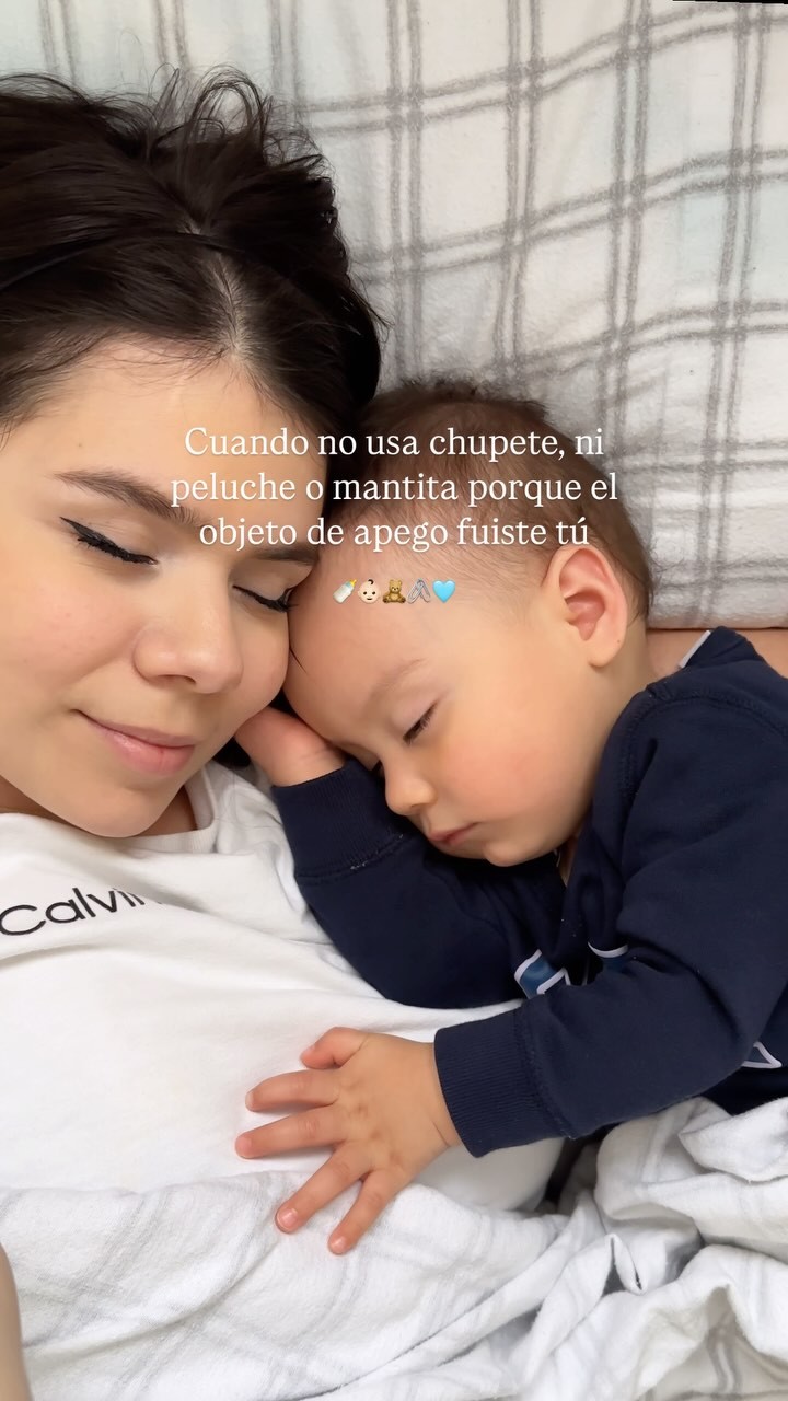 Instagram post by @mami_camii: Somos su lugar seguro 🩵🥹. . . . #boymom #momlife #apegoemocional #safeplace #mamaprimeriza #mommy …