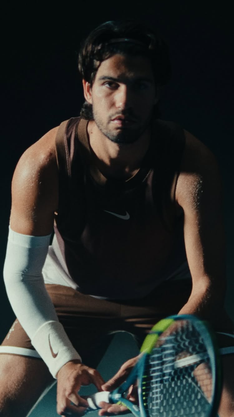 nike post