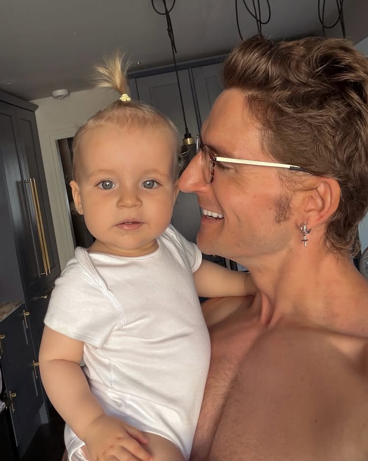 proudlock post