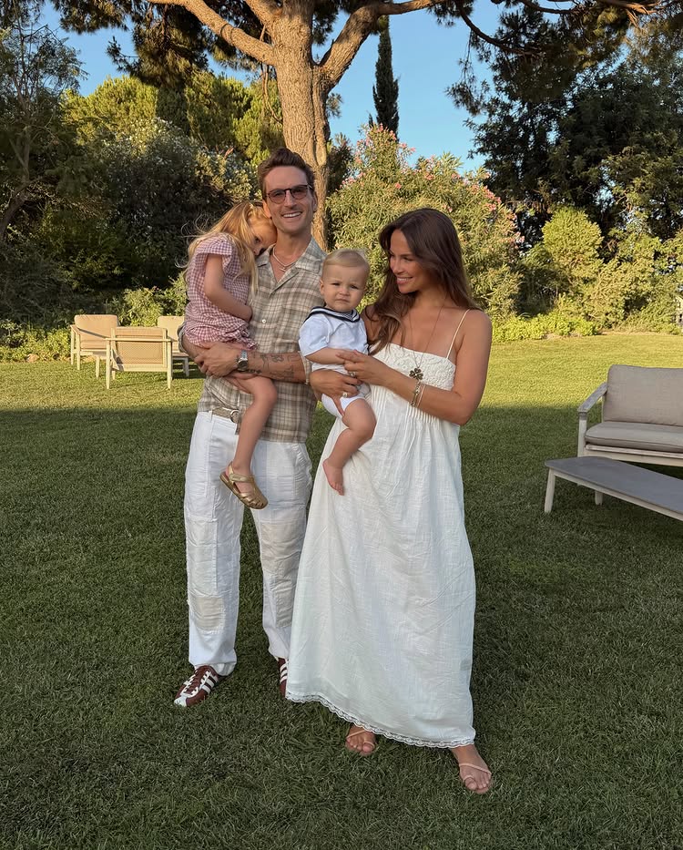 proudlock post