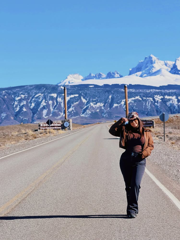 Instagram post by @seleneitor: Calafate 😍🧊