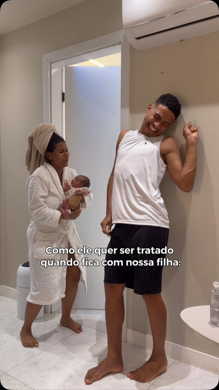 Instagram post by @sheuba: Por aí também é assim? HAHAHAHA