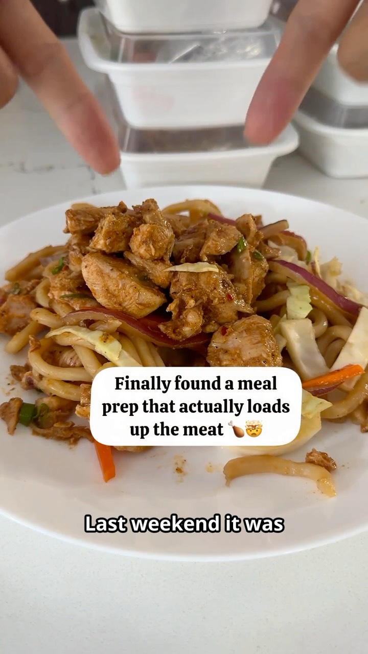 Instagram post by @smileey.lucy: I am definitely not winging dinner on rainy days anymore! 🍗🌧️ Last weekend was so gloomy just like…