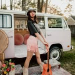Holly Surratt Instagram profile picture